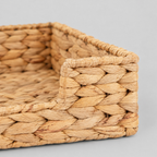 Close up of the thick braided weave of the water hyacinth on the woven water hyacinth napkin tray