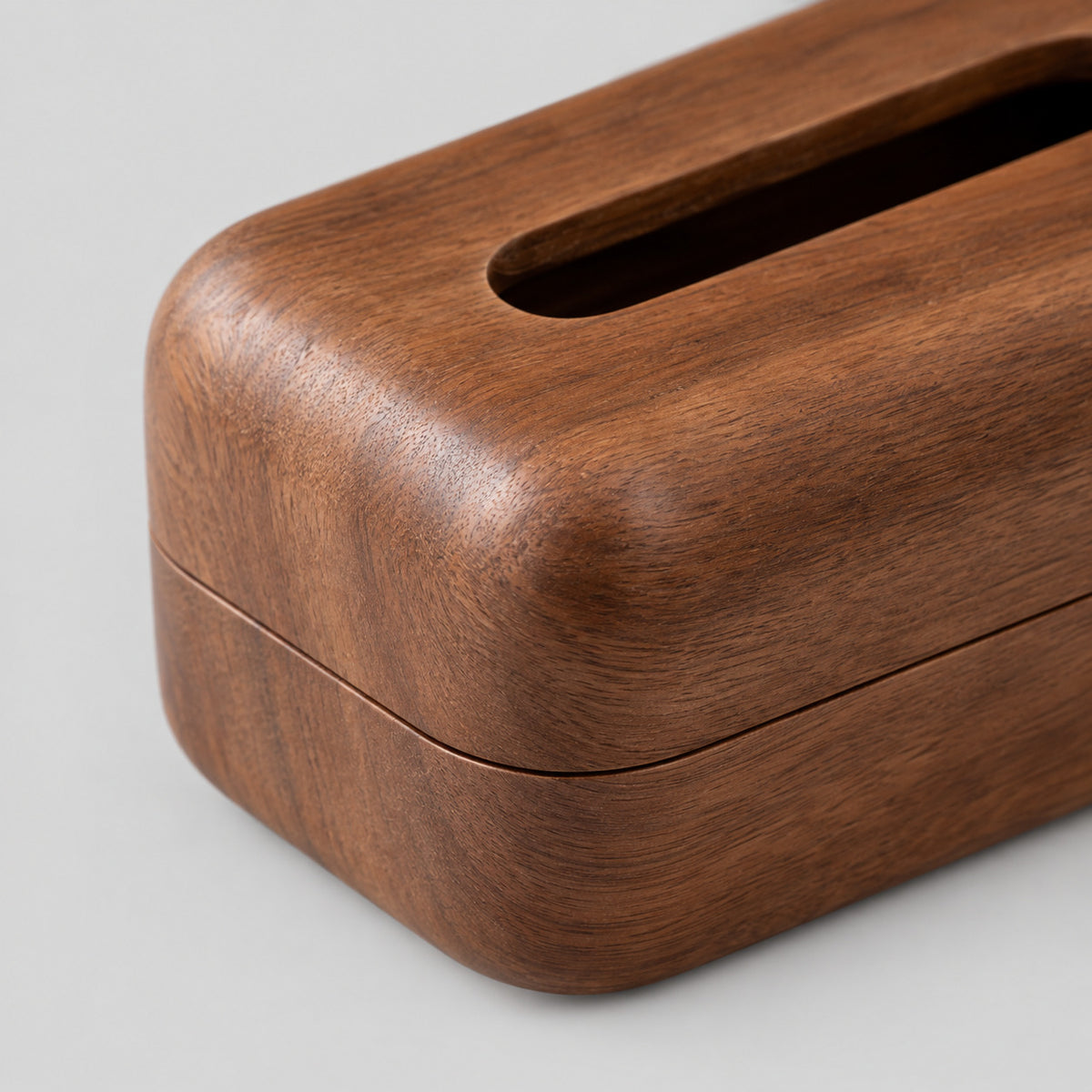Close up of the joint seam of the Walnut wooden tissue box.